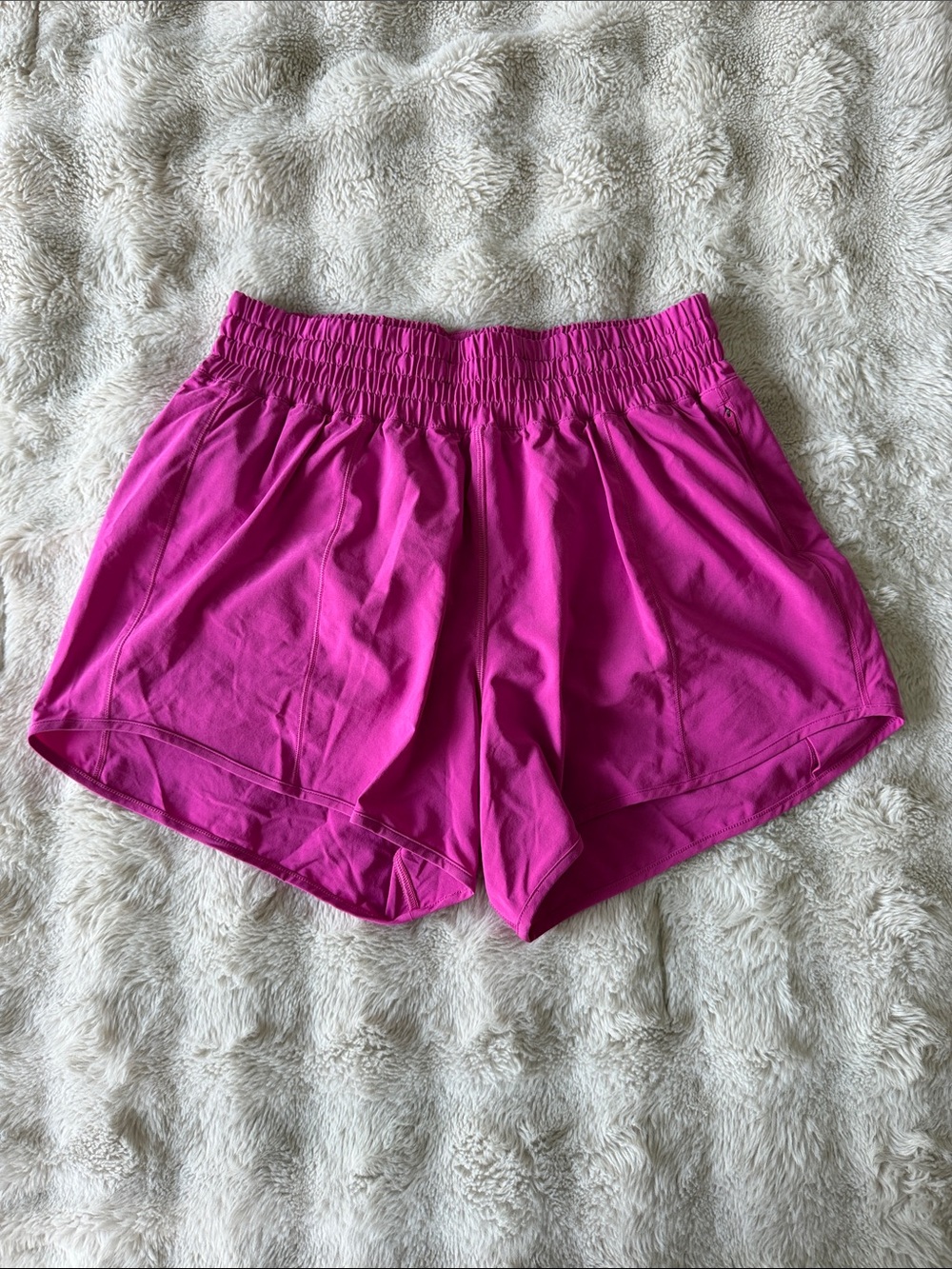 Women’s Magenta Elastic-Waist Active Shorts